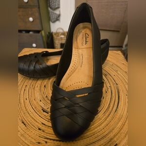 Clarks Women's Sara Clover Ballet Flat 7.5w